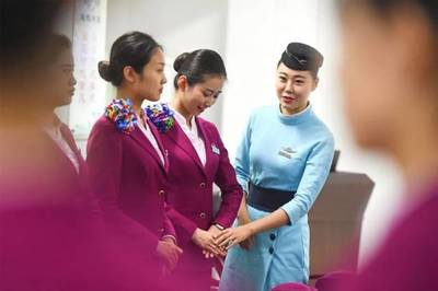 空乘服務手勢禮儀知識全解析 優雅服務的藝術
